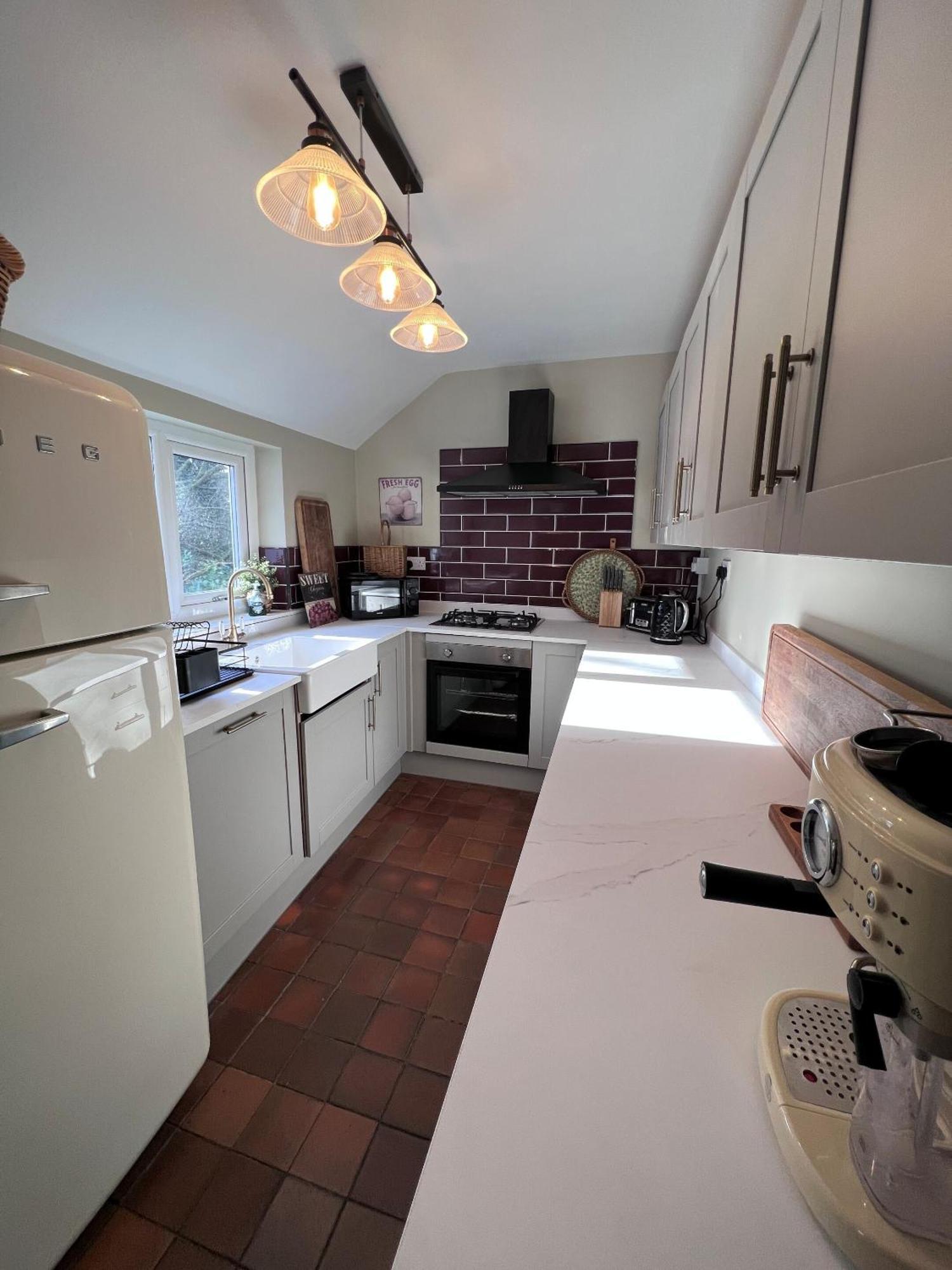 6 - Central Location - Entire House - Free Parking Merthyr Tydfil Eksteriør bilde